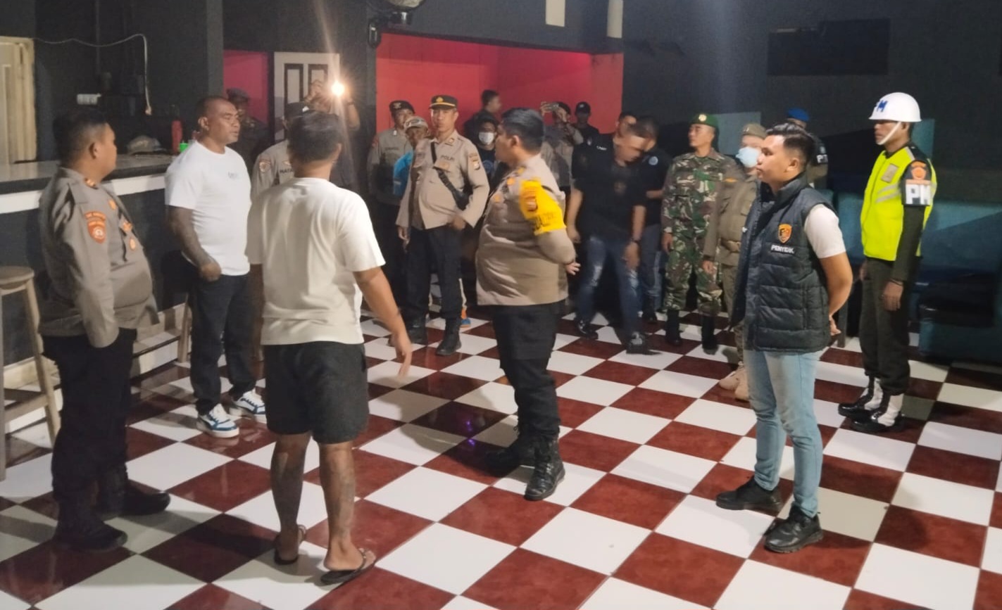 Polres Halut Gelar Razia Gabungan Ditempat Hiburan Malam, 8 LC Diamankan