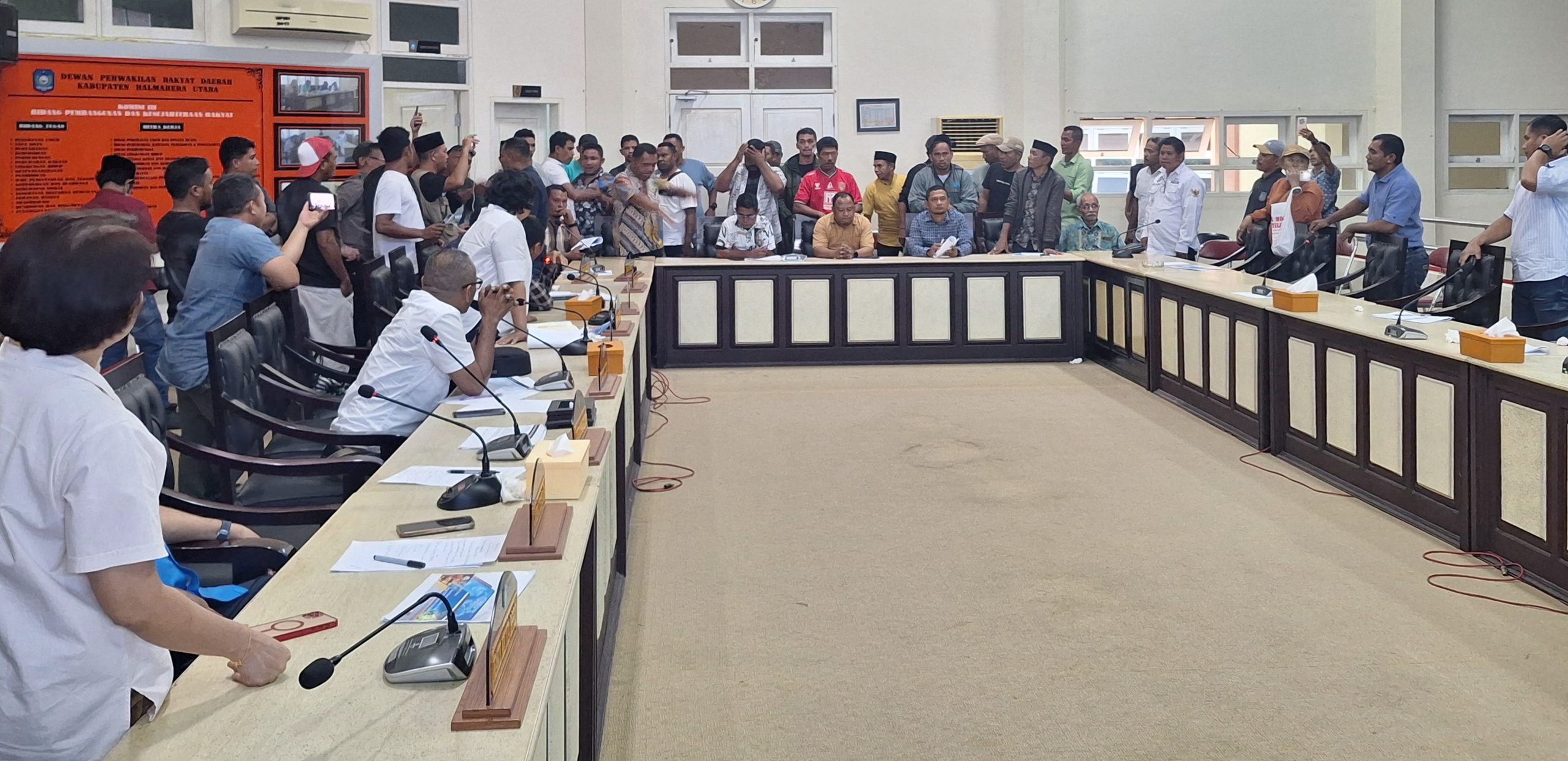 Komisi III DPRD Mediasi Karyawan Dan PT.NHM Nyaris Adu Jotos