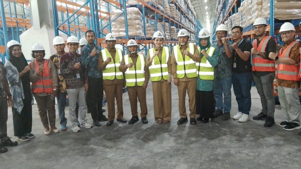 Ekspor Hasil Produksi Ke Luar Negeri, Bupati Halut Minta PT. NICO Gunakan Fasilitas Pelabuhan Tobelo