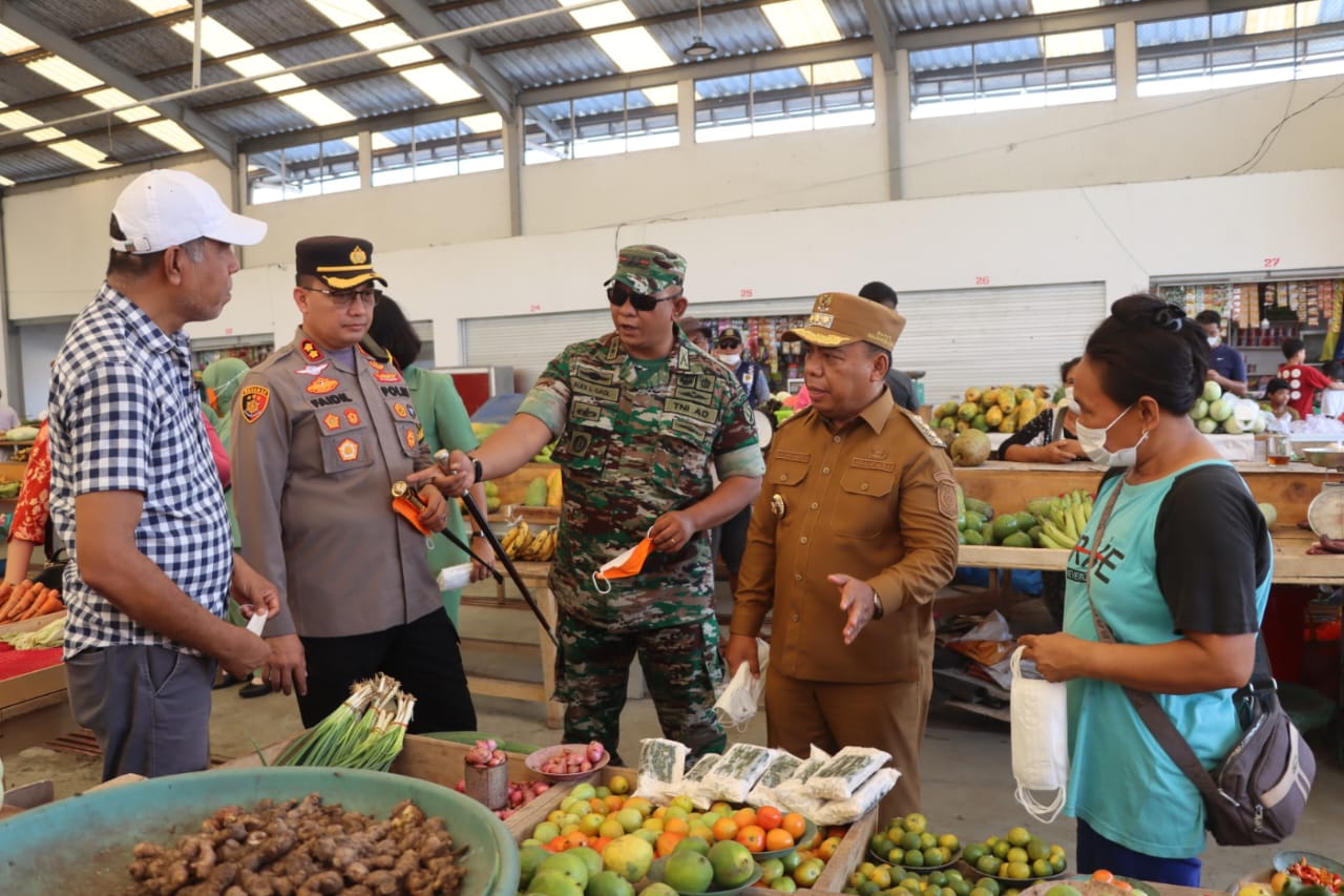 Menjelang Hari Raya Idul Fitri, Pemda Halut dan TNI-Polri Inspeksi Harga Bapok