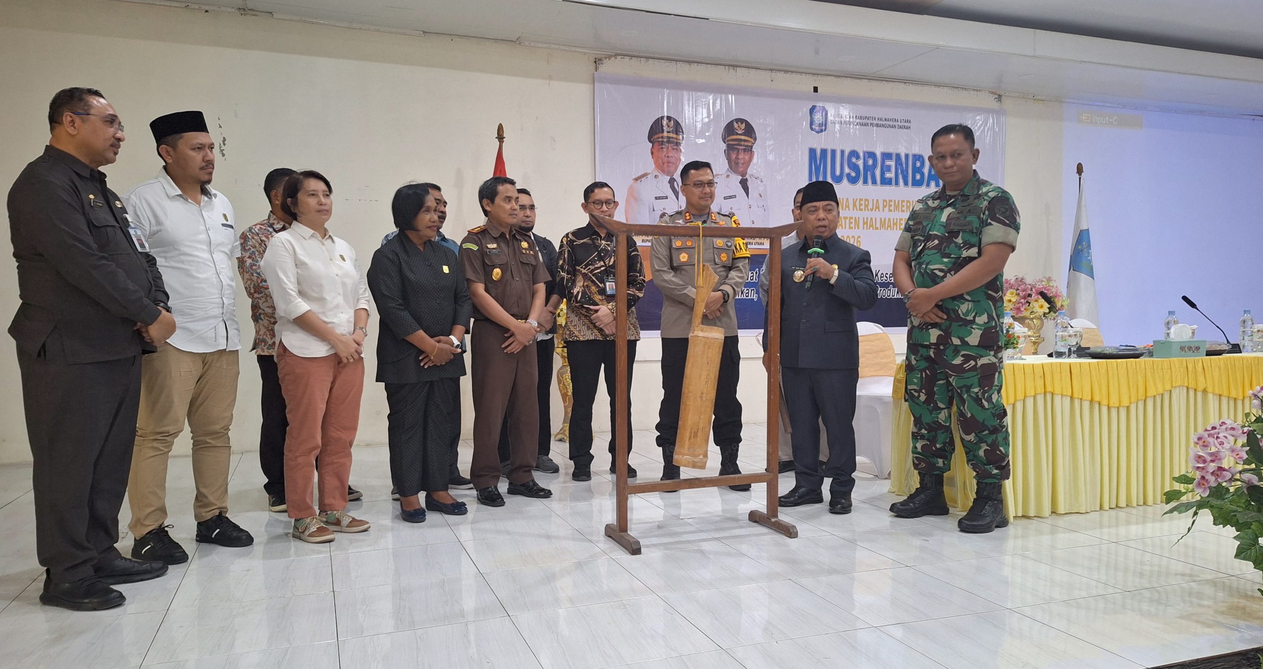 Buka Musrembang RKPD 2026, Bupati Halut : Minta Program Sesuai Visi-Misi Halut ‘SETARA’