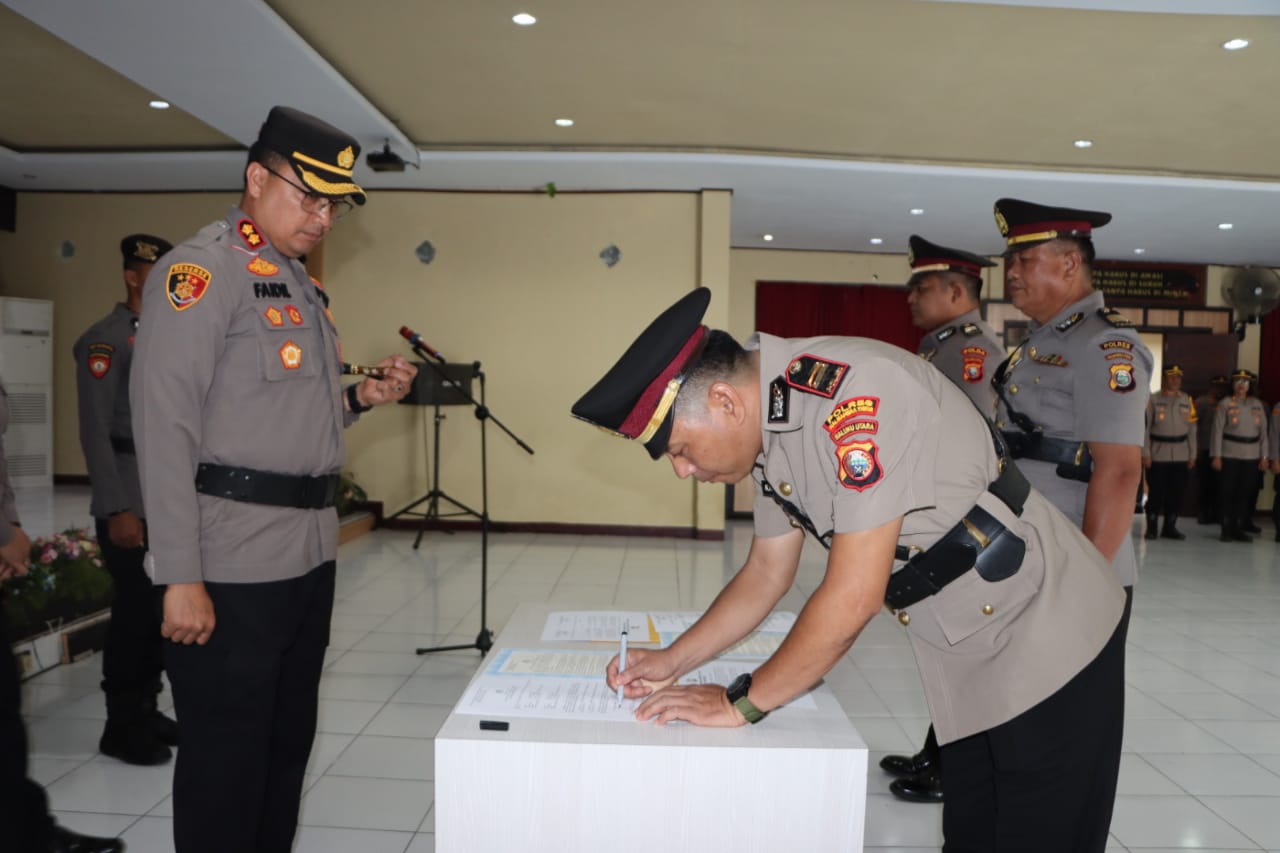 Kapolres Halmahera Utara Pimpin Sertijab Kabag Ops dan Kapolsek Tobelo