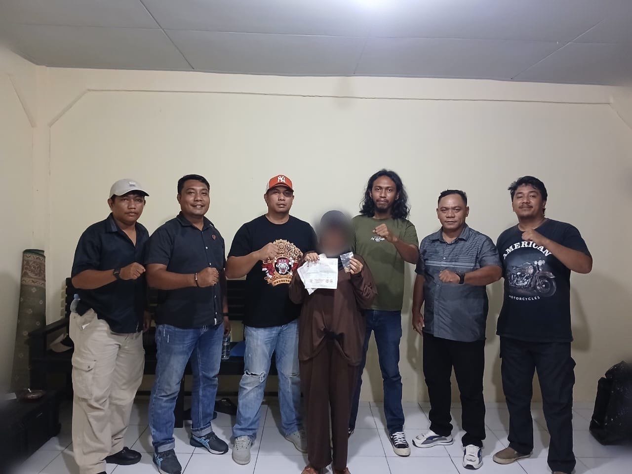 Seorang Perempuan Di Kota Ternate Nekat Mencuri Emas 11,4 Gram