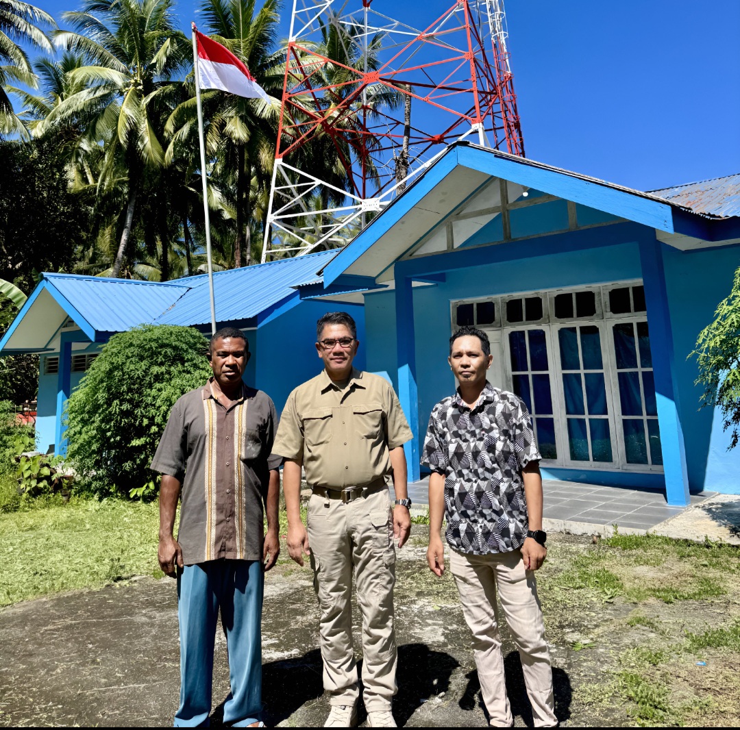 Dirut LPP TVRI Kunjungi Stasiun Transmisi TVRI Di Pulau Saonek