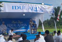 Wabup Halut Dr. Hi. Kasman Hi. Ahmad, bertindak sebagai khatib di Shalat Idul Adha 1446 Hijriah