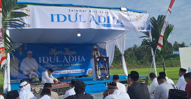 Wabup Halut Dr. Hi. Kasman Hi. Ahmad, bertindak sebagai khatib di Shalat Idul Adha 1446 Hijriah