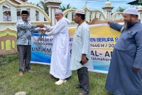 Wabup Halut Serahkan Hewan Qurban Presiden RI