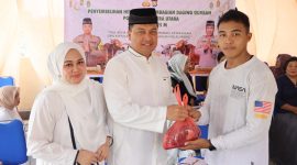 Kapolres Halut berikan daging qurban ke anak yatim piatu