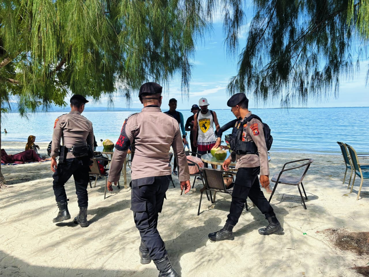 Selama Liburan Idul Adha 1446 Hijriah, Pengamanan Ditempat Wisata Pulau Morotai Berlangsung Aman Dan Kondusif