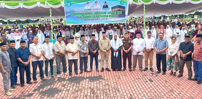 Pemda Halut menyambut kedatangan jamaah haji asal Halut 