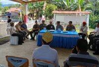 Kapolda Malut Irjen Pol. Waris Agono, melakukan kunjungan ke Desa Wangongira.