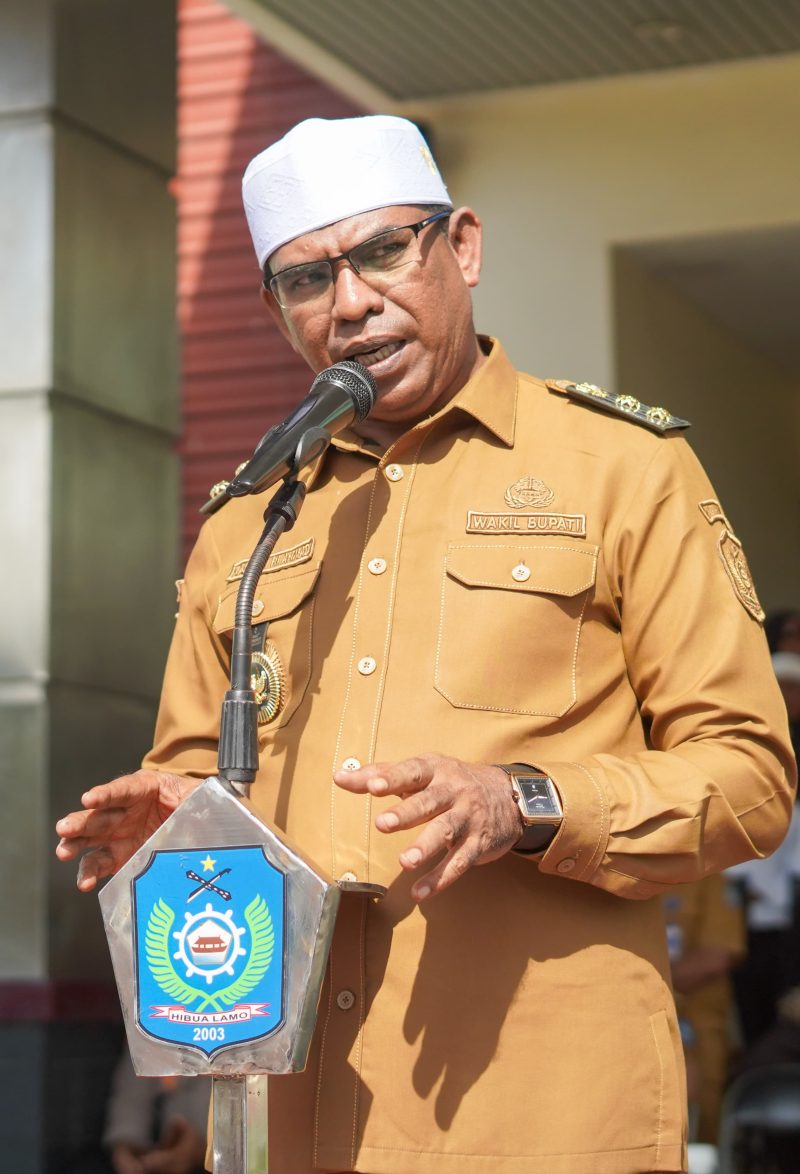 Wakil Bupati Halut Dr. Hi. Kasman Hi. Ahmad.
