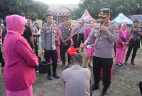 Kapolres Halut memimpin kenaikan pangkat.(foto/humas)