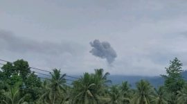 Gunung Dukono Semburkan abu vulkanik setinggi 900 meter.(istimewa)