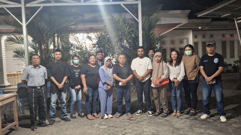 Nakes RSUD Tobelo silahturahim dengan Bupati Halut, Dr. Piet Hein Babua.(foto/istimewa)