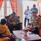 Istri oknum Polisi bersama Propam Polda Malut.(foto/istimewa)