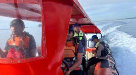 Tim SAR Gabungan saat mencari 2 orang korban hilang.(foto/istimewa)