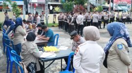 Polres Ternate melaksanakan kegiatan Germas dan Skrining kesehatan bagi personil.(foto/humas)