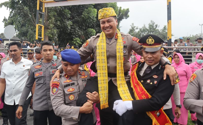 Pisah sambut Kapolres Halmahera Utara.(foto/humas)