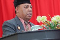Bupati Halut ketika menyampaikan pidato tentang Ranperda pertanggungjawaban tahun 2024.