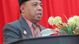 Bupati Halut ketika menyampaikan pidato tentang Ranperda pertanggungjawaban tahun 2024.