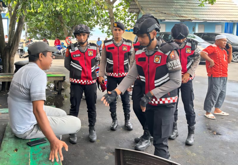 Direktorat Samapta Polda Malut, gelar patroli.(foto/humas)