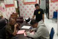 Polres Ternate serahkan tersangka Narkoba ke Kejari Halut.(istimewa)