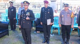 Kapolres Halut pimpin upacara pemakaman anggota Polri.(foto/humas)