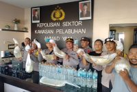 Polisi amankan Miras jenis Cap Tikus tanpa Pemilik.