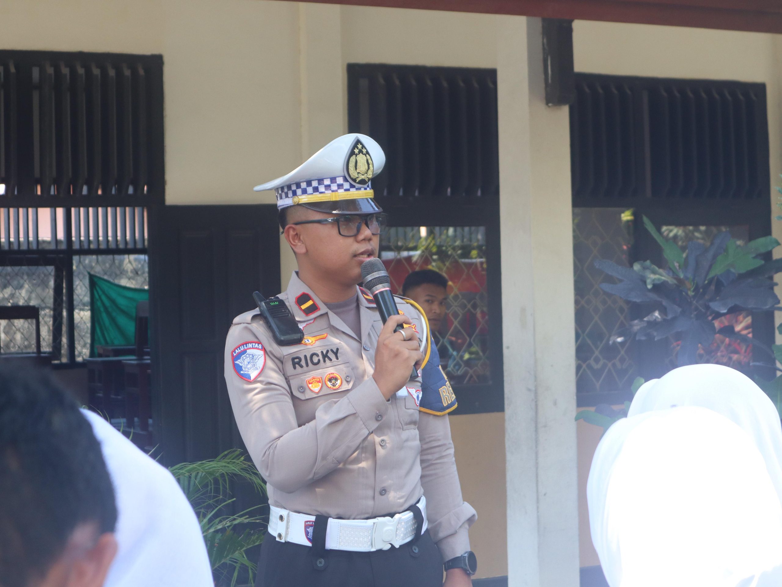 Tekan Angka Kecelakaan, Satlantas Polres Halut Gencar Sosialisasi Ke Sekolah