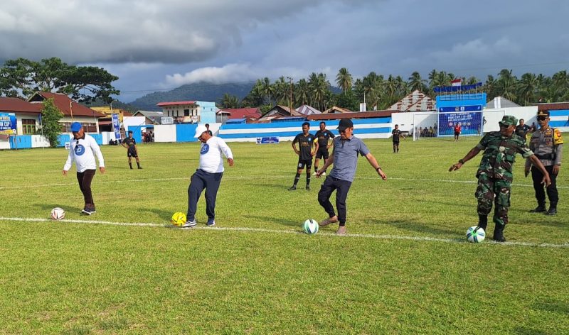 Ketua DPW PAN Malut Dr. Hi. Kasman Hi. Ahmad, buka turnamen PAN Cup I U20.