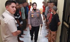 Jumat Berkah, Kapolres Ternate Berbagi Makanan Ke Tahanan