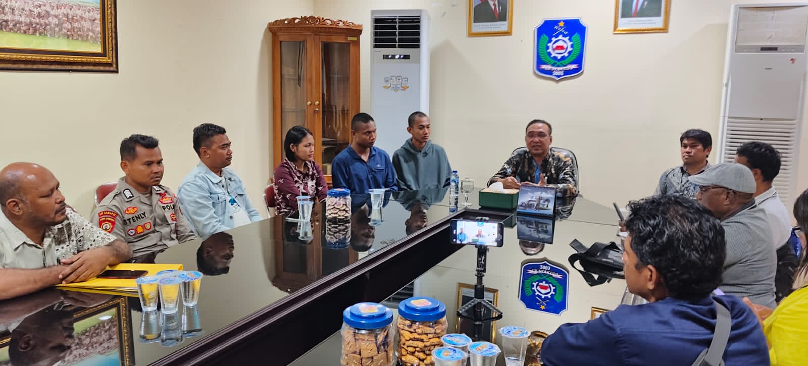 Sekda Halut Bantah Isu Miris, Tegaskan Honor Paskibraka 2025 Sudah Dibayarkan Penuh