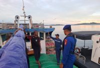 Polairid Polda Malut melakukan patroli. 