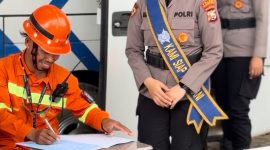 Sambut HUT Polwan ke-77, Polwan Polres Halteng gelar sosialisasi ke PT. IWIP. 