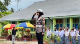 Kasat lantas Polres Halteng jadi irup di upacara HUT Polwan ke-77