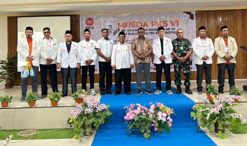 Wakil Bupati Halut Dr. Hi. Kasman Hi. Ahmad, hadiri Musda PKS ke-VI. 