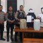 Sat Samapta Polres Haltim amankan dua pemilik Miras jenis Cap Tikus. 