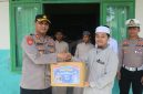 Peringati HUT ke-70 Lalu Lintas, Polres Halut berbagi dengan anak-anak panti asuhan. 