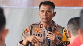 Kasundit Gakkum, Kompol Riki Arinanda.