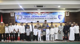 Ditlantas Polda Malut gelar Doa bersama dalam rangka HUT Lalu Lintas Bhayangkara ke-70 tahun 2025.(foto/humas) 