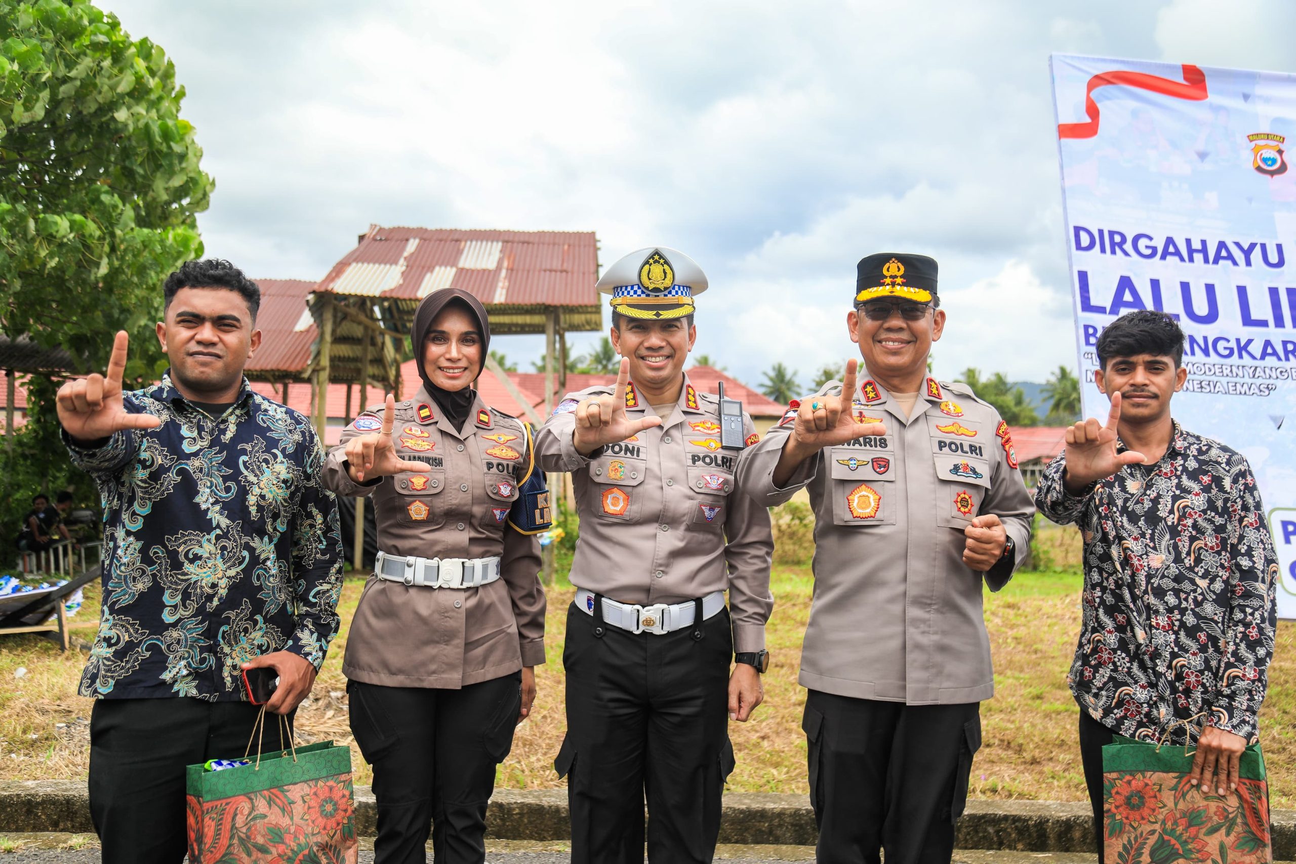 HUT Lalu Lintas Ke-70, Komunitas CCTV Tabalik Halteng Raih Penghargaan Dir Lantas Polda Malut
