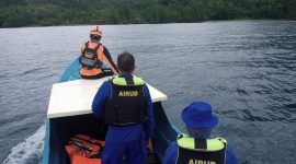 Polairud Polda Malut mencari nalayan hilang