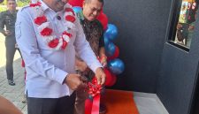 Wakil Bupati Halut, Dr. Hi. Kasman Hi. Ahmad resmikan grend opening KFC Tobelo 