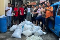 Polres Ternate amankan ribuan botol Miras jenis Cap Tikus.(foto/humas)