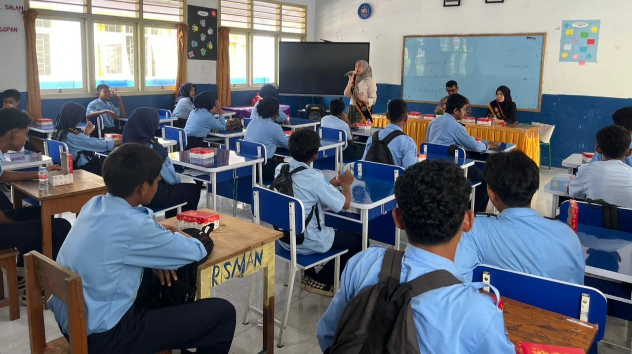 Polda Malut Edukasi Siswa SMK Negeri 5 Tidore, Harus Bijak Dan Cerdas Bermedia Sosial Di Era Digital