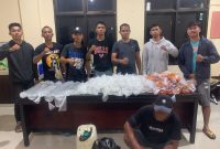 Razia Sarang Cap Tikus Polres Ternate amankan seorang kake dan barang bukti.(foto/humas)
