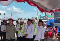 Wakil Presiden RI, Gibran Rakabuming Raka di dampingi Wakil Gubernur Malut, Sarbin Sehe dan Bupati Pulau Morotai, Rusli Sibua, tinjau pembangunan pelabuhan Daruba.
