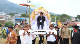 Wakil Presiden RI, Gibran Rakabuming Raka, menghadiri hajatan kesultanan Ternate Legu Tara No Ate.(foto/istimewa)