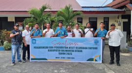 Pengurus PODSI Halut sosialisasi penjaringan dan perekrutan atket dayung di SMA N 1 Halut.(foto/faisal)